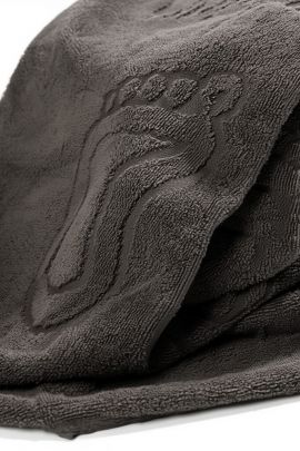 Полотенце махровое - Ножки, цвет шоколадный