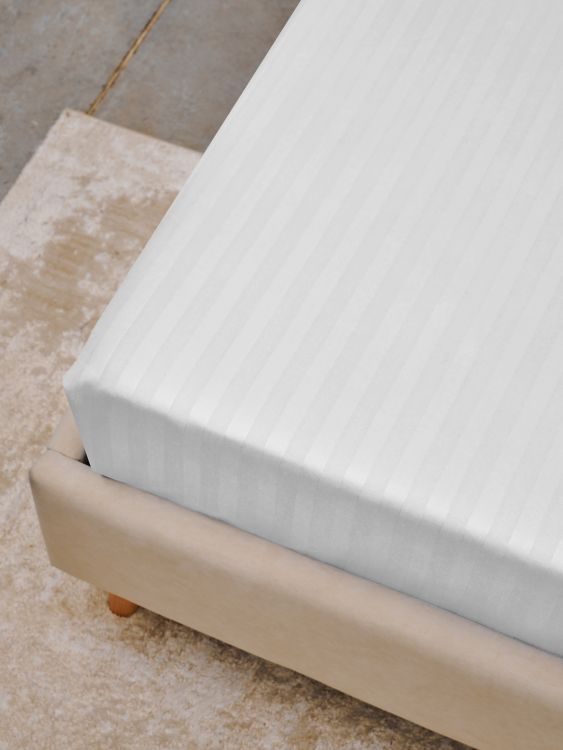 Простыня из сатина страйп на резинке - Белый