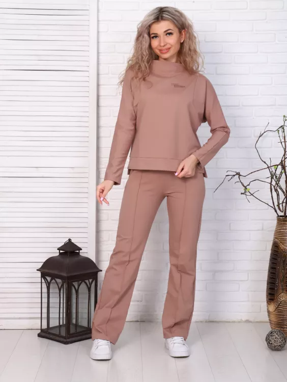 Костюм 5-319б бисквит последний размер